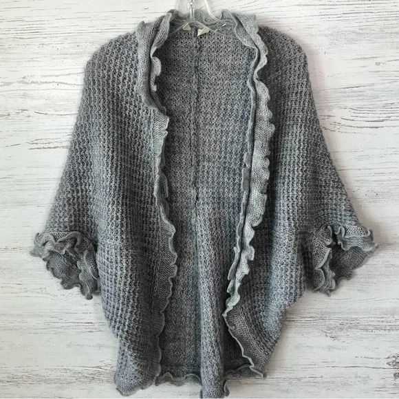 ANTHROPOLOGIE MOTH  Rocia Open Cape Shawl Knit Ruffle Cardigan XS Gray - Picture 2 of 8
